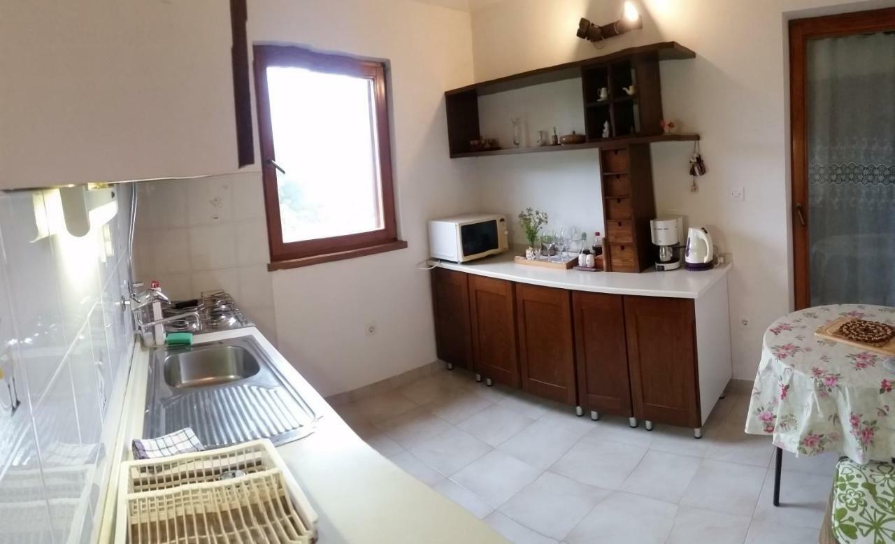 Mendula Apartment Rogač Eksteriør billede